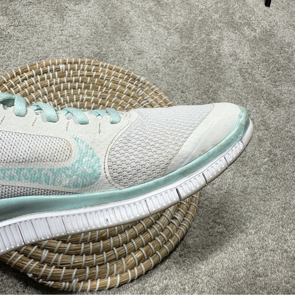 Nike Women’s Free 4.0 V3 Running Shoes Sneakers in White Light Aqua Size 8 - Picture 15 of 16
